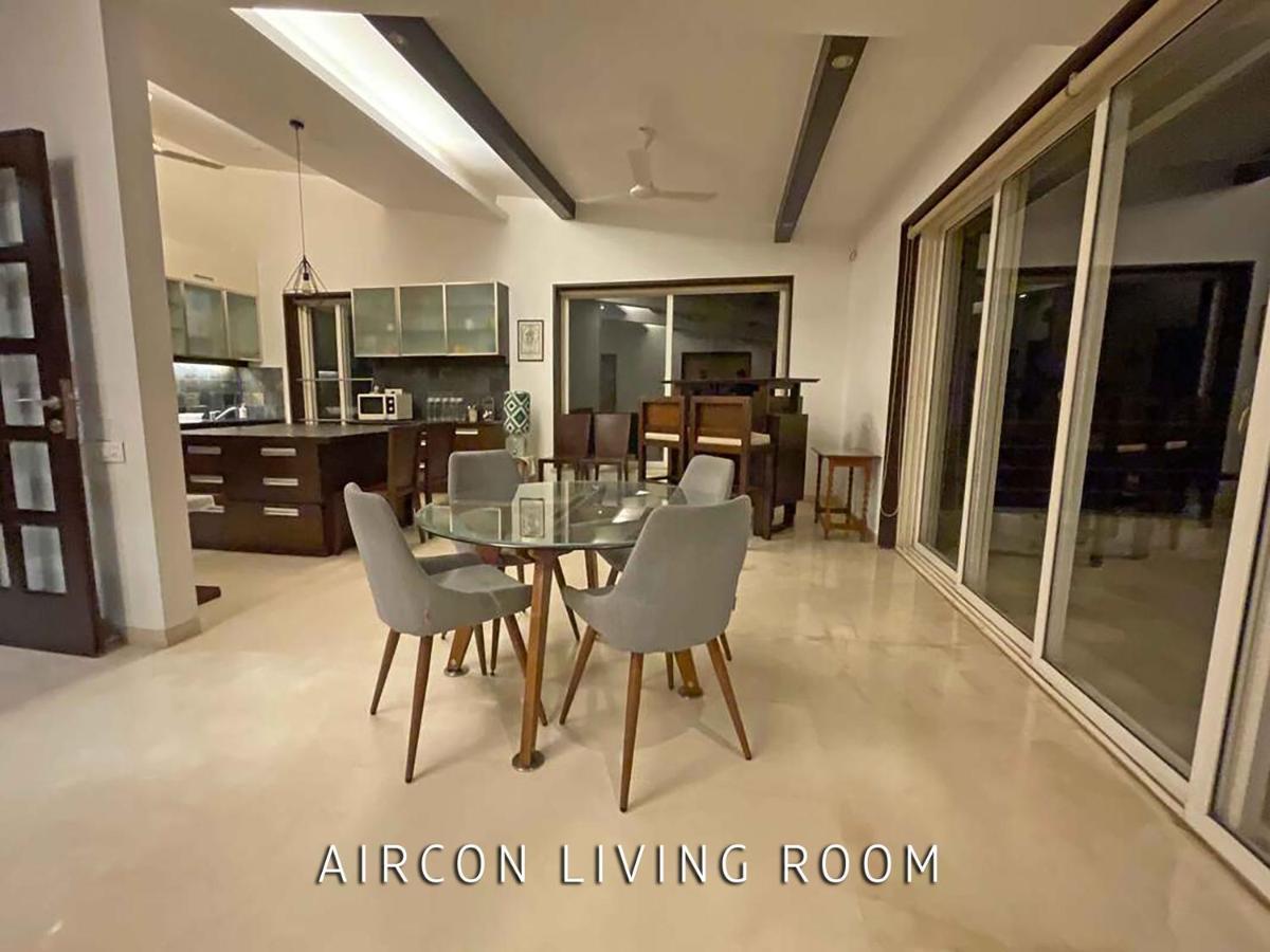 Oceanfront 4 Bed Private Pool Gorai Near