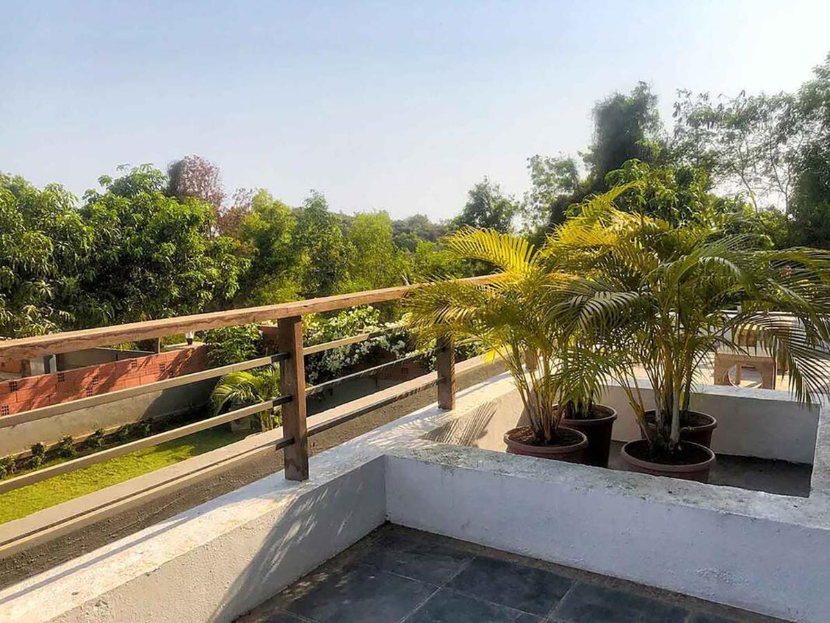 Oceanfront 4 Bed Private Pool Gorai Near * Mumbai