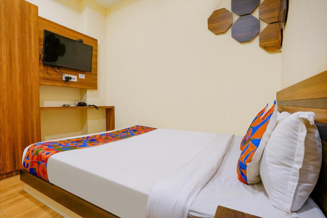 Via Diamond Hotel Mumbai