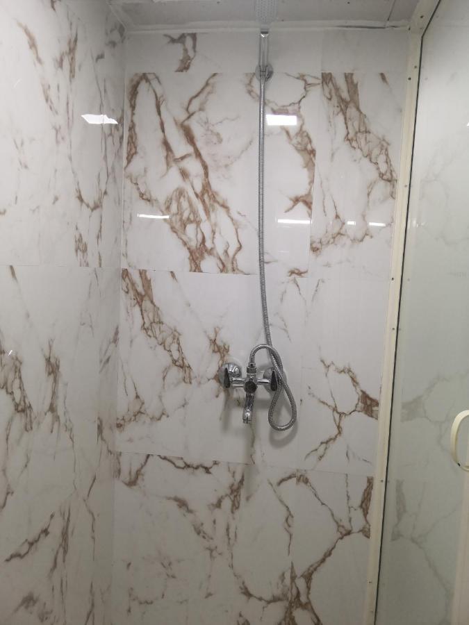 Guest house Ganesh, Near Kokilaben Dhirubhai Ambani Hospital