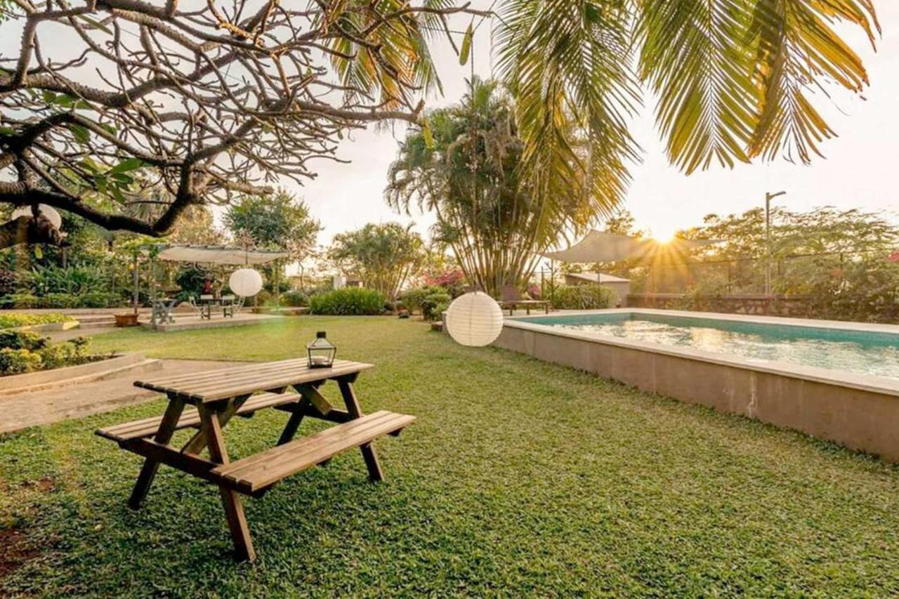 Oceanfront, Private Pool Villa, 2 Bed • Uttanbeach * Mumbai