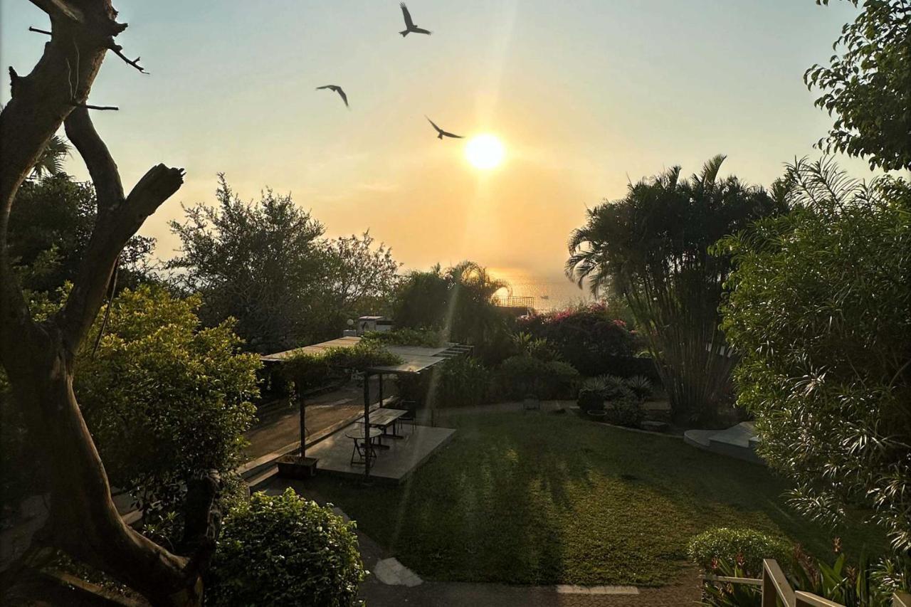 Oceanfront, Private Pool Villa, 2 Bed • Uttanbeach * Mumbai