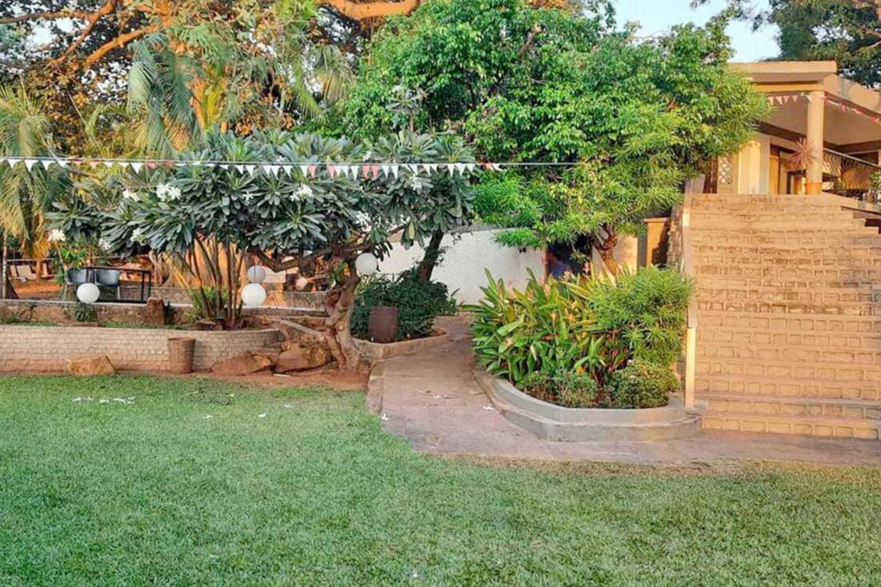 Oceanfront, Private Pool Villa, 2 Bed • Uttanbeach Holiday home Mumbai