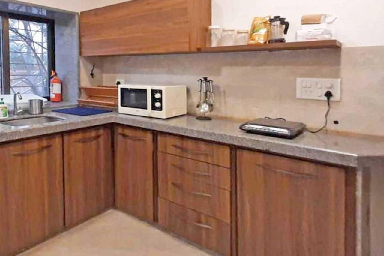 Oceanfront, Private Pool Villa, 2 Bed • Uttanbeach * Mumbai