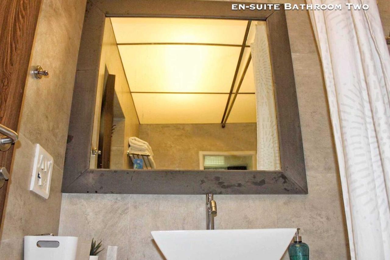 Holiday home Oceanfront, Private Pool Villa, 2 Bed • Uttanbeach