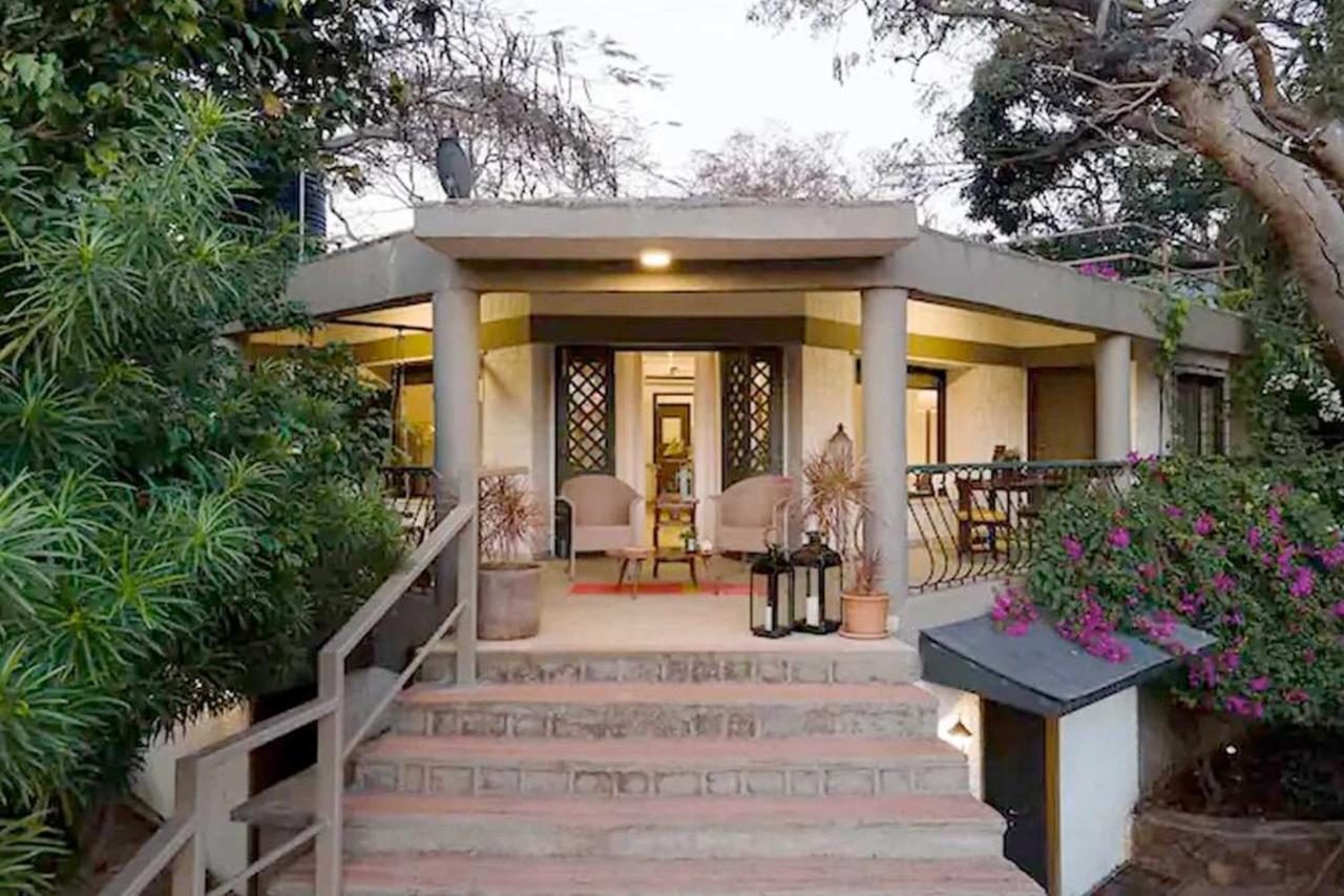 Oceanfront, Private Pool Villa, 2 Bed • Uttanbeach * Mumbai