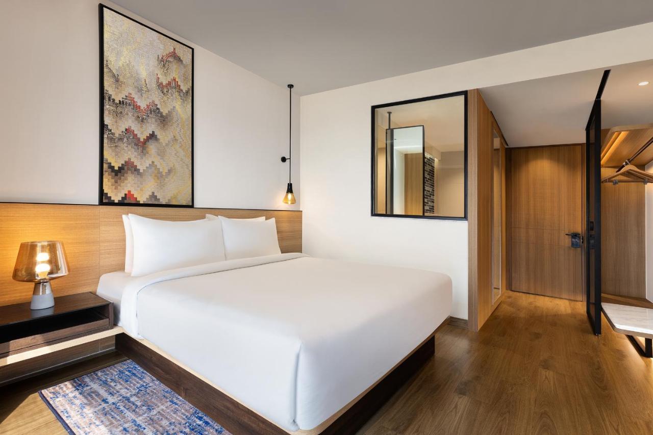 Fairfield By Marriott International Airport 4*