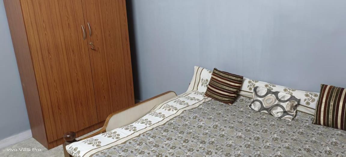 1 Bhk Flat In Suraj Venture Mahim West *