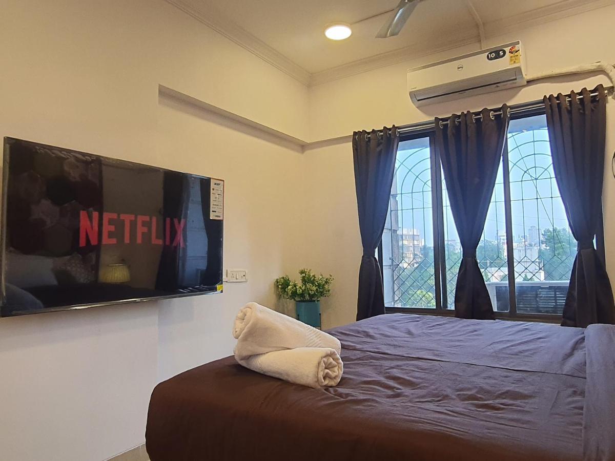 Apartment Osi Perry Cross Bandra West Mumbai