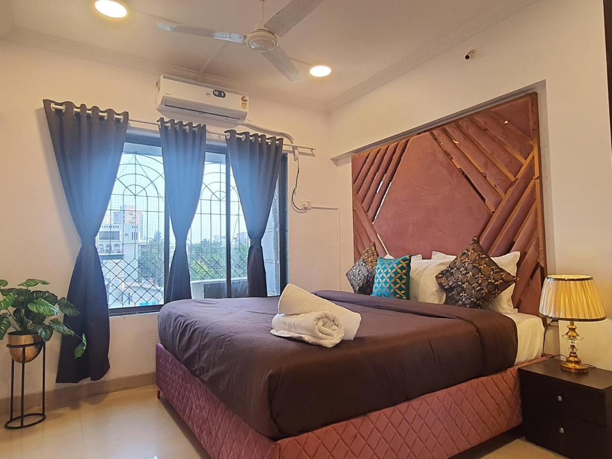 Osi Perry Cross Bandra West Apartment *