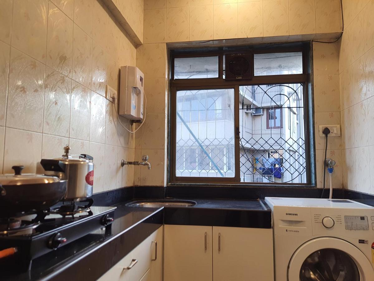 Osi Perry Cross Bandra West *