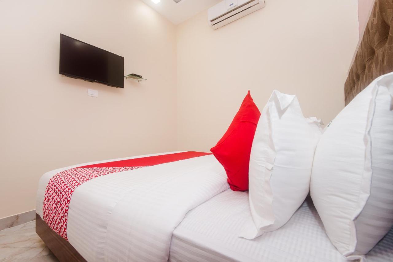 O Greenforest Near Airport Road Metro Station