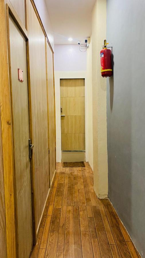 Casa Acomodação com café da manhã  Mumbai