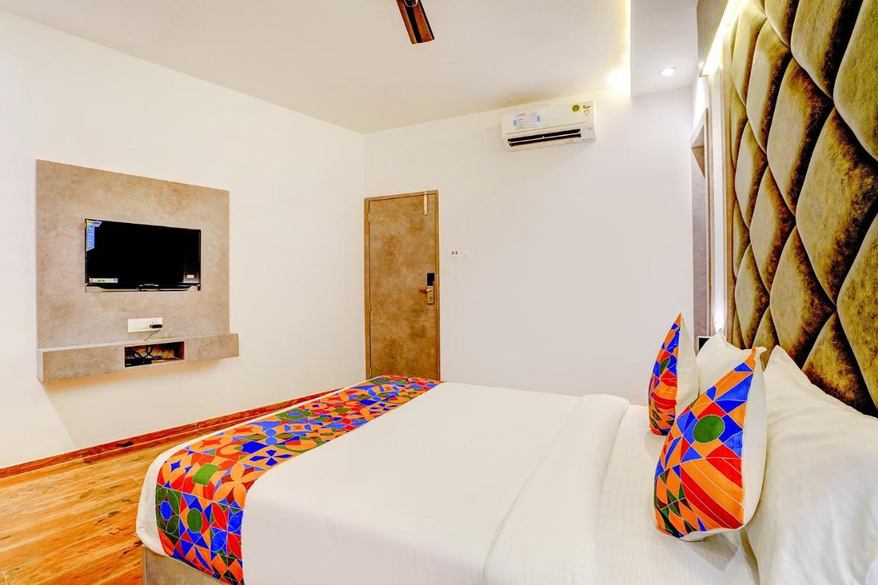 Fabhotel Gorrion International 3* Bombaim