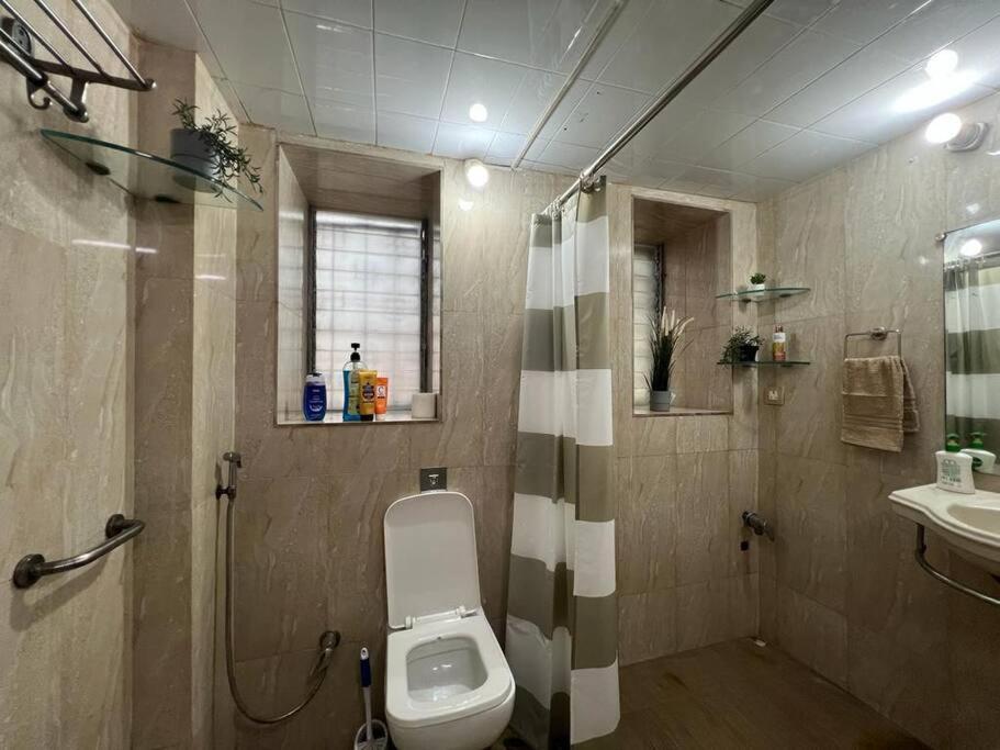 Arora Bhavan 1a, Khar West By Connekt Homes Mumbai