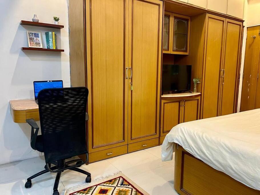Apartment Arora Bhavan 1a, Khar West By Connekt Homes Mumbai