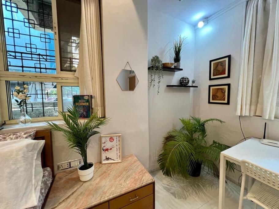 Arora Bhavan 1a, Khar West By Connekt Homes Apartment *