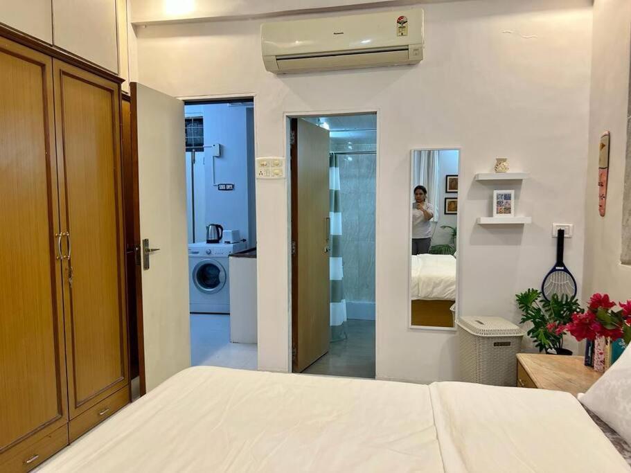 Apartment Arora Bhavan 1a, Khar West By Connekt Homes