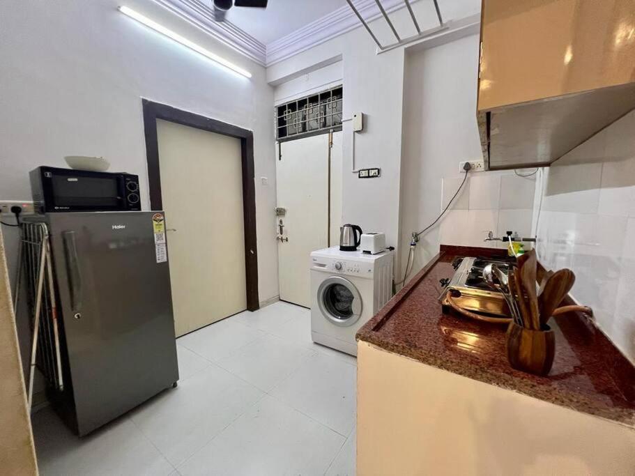 Apartment Arora Bhavan 1a, Khar West By Connekt Homes Mumbai