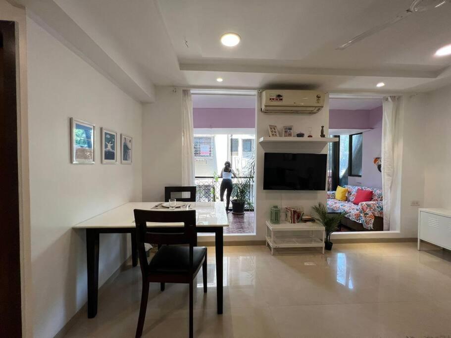 Sterling 102, Off Carter Road, Bandra West By Connekt Homes * Mumbai