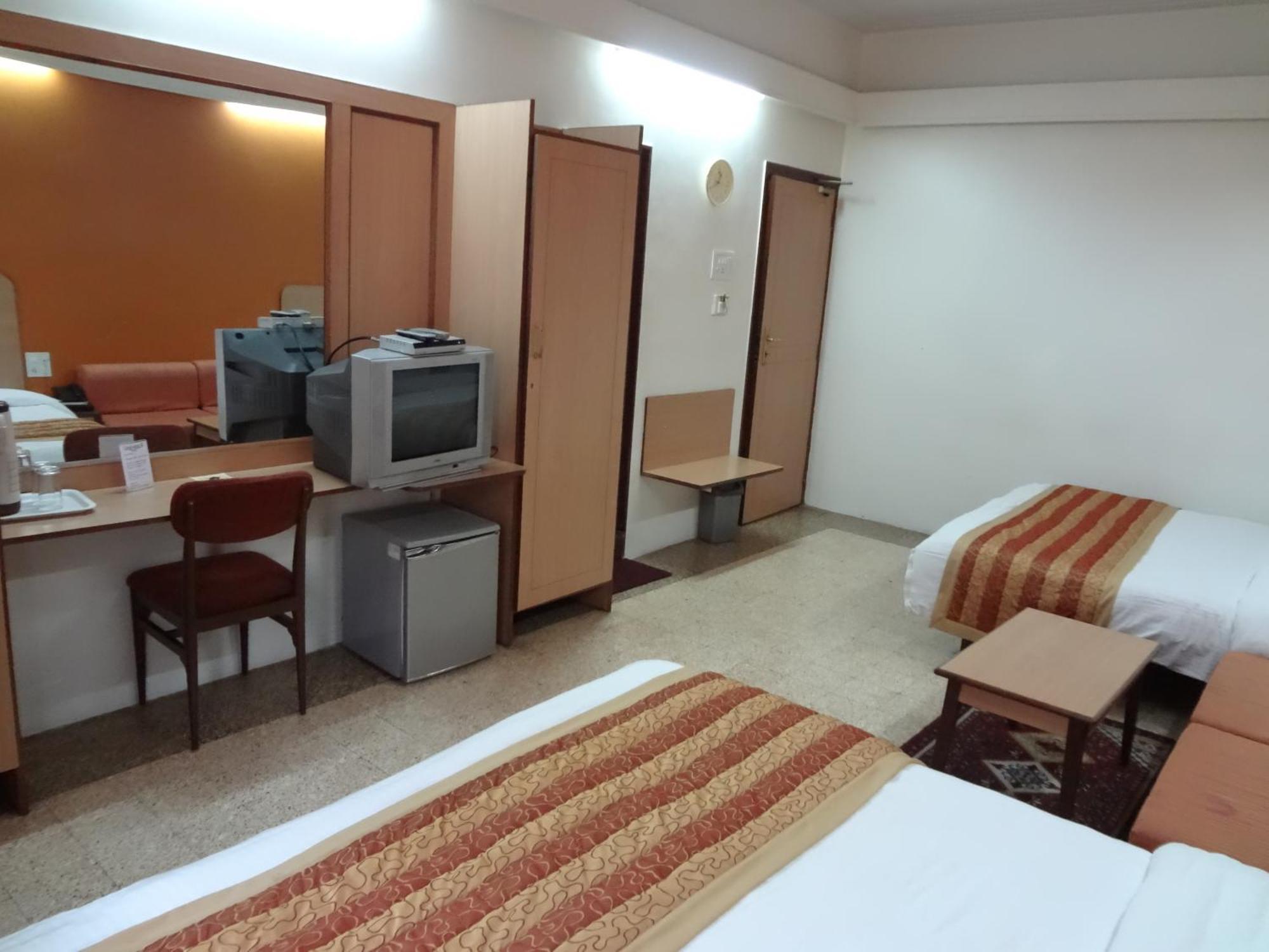 Hotel Chateau Windsor - Marine Drive 3*