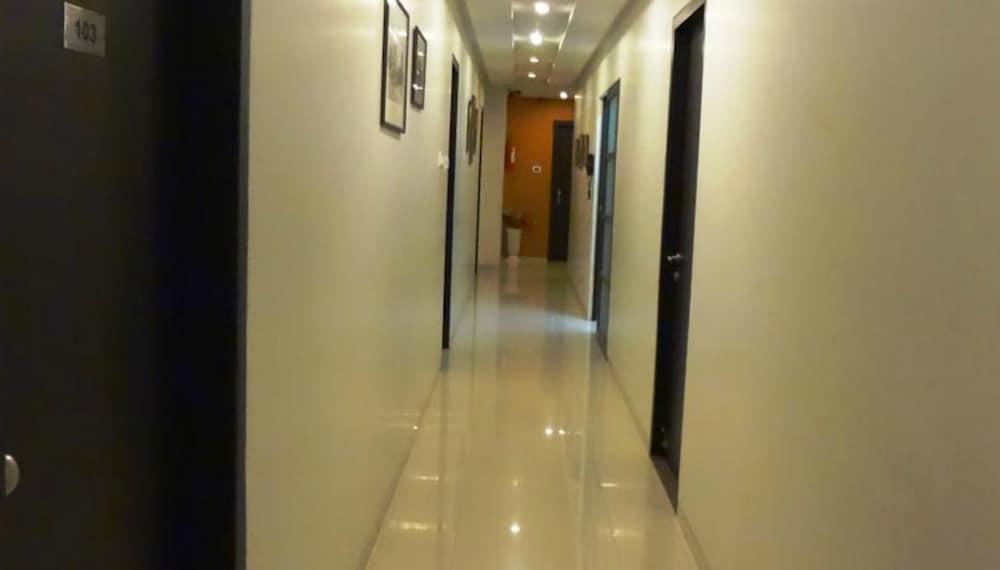 Chateau Windsor - Marine Drive