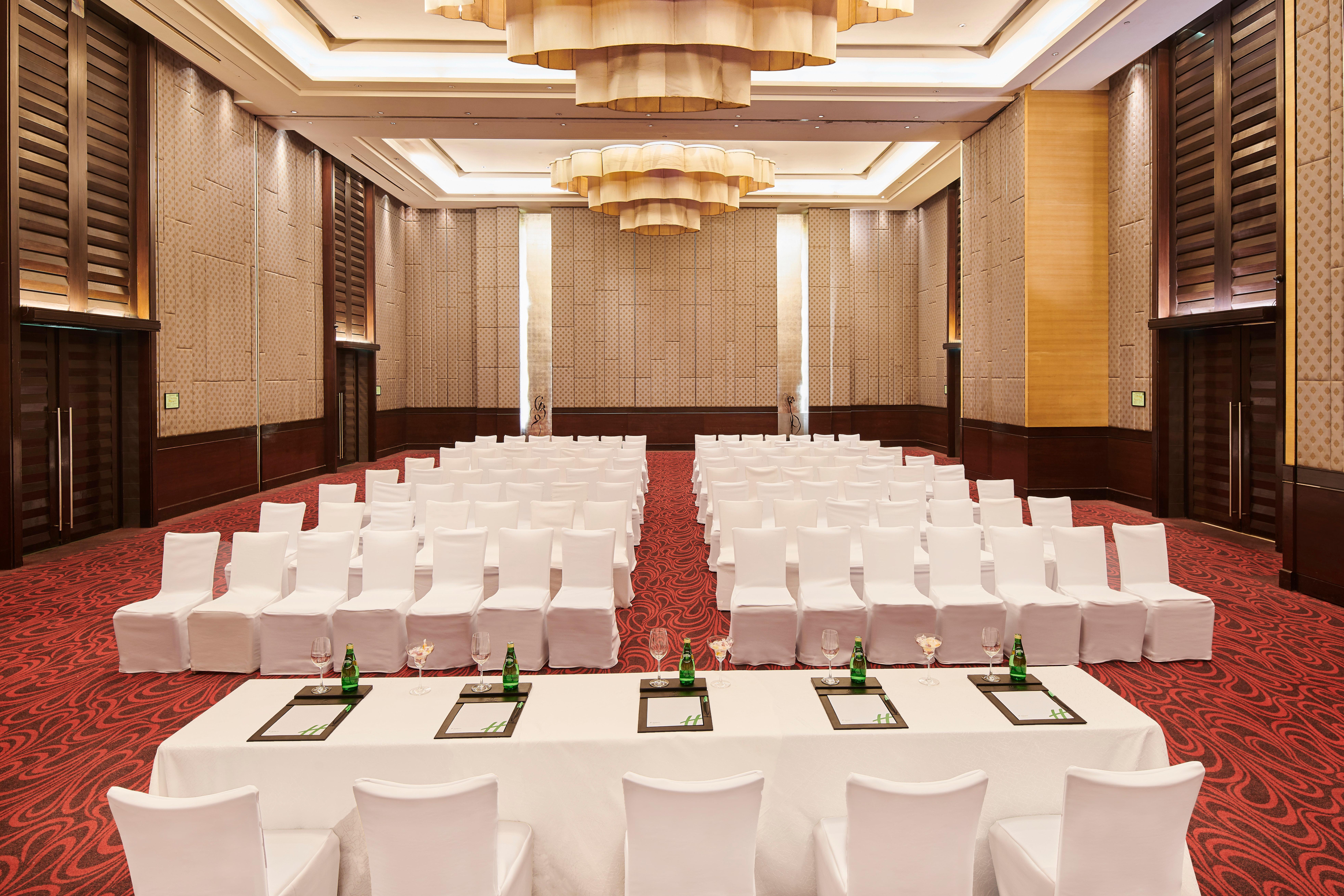 Hotel International Airport By Ihg