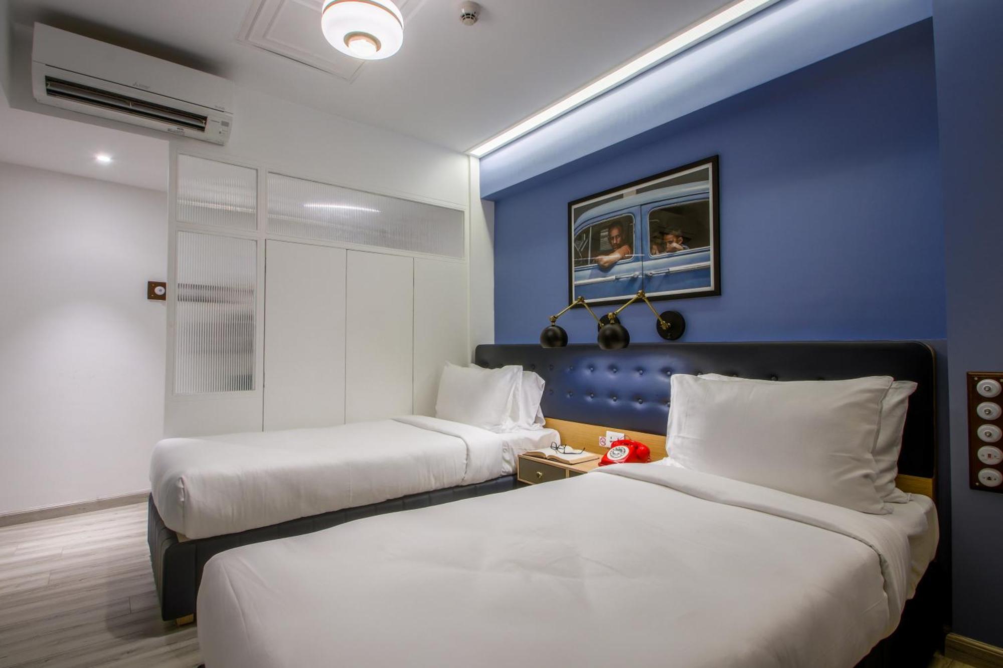 Hotel T24 Retro Mumbai