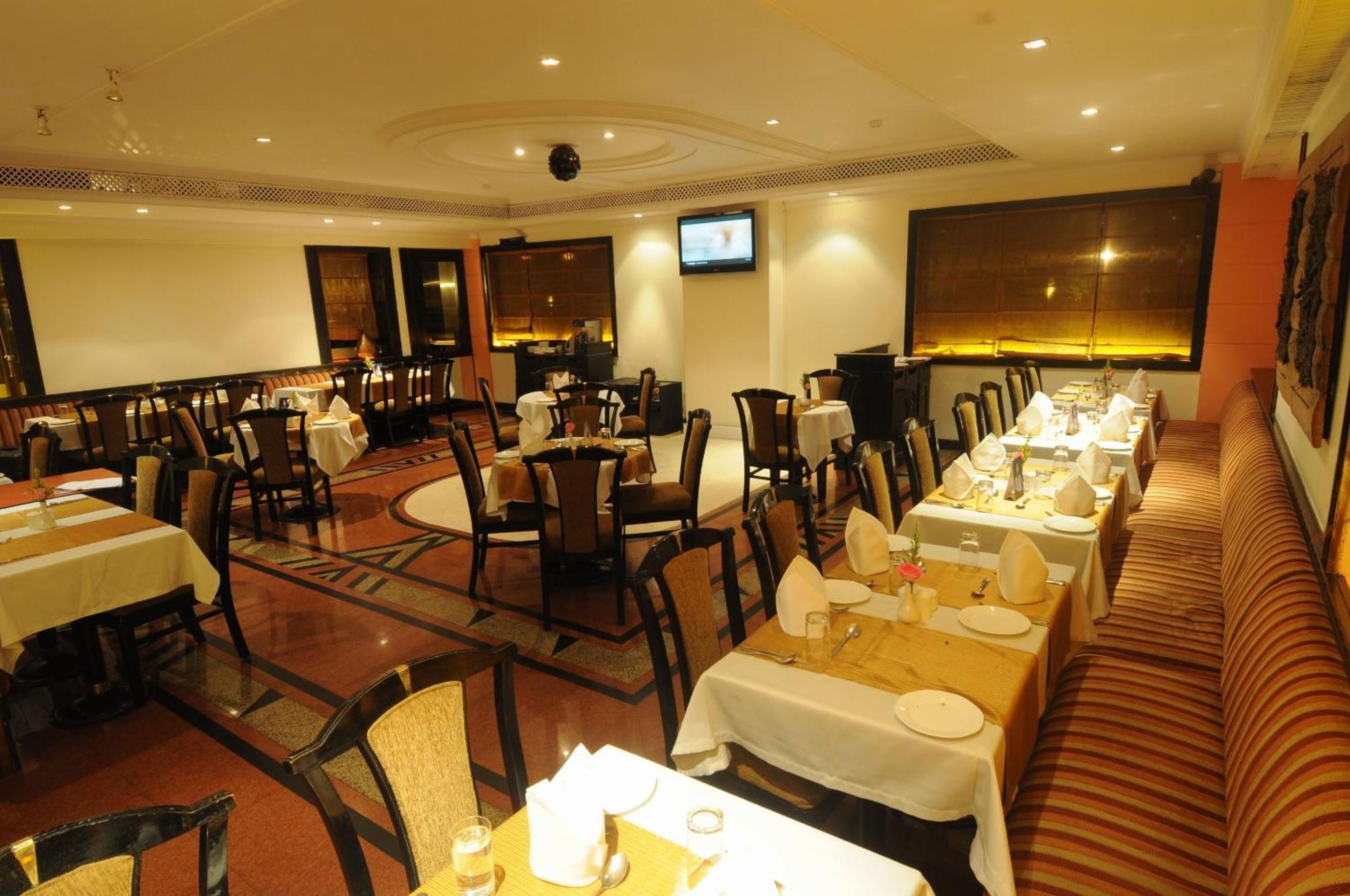 Fariyas , Colaba Hotel Mumbai