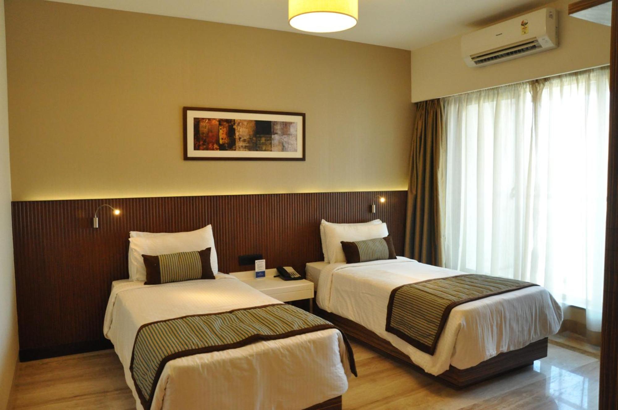 Residency Sarovar Portico 4*