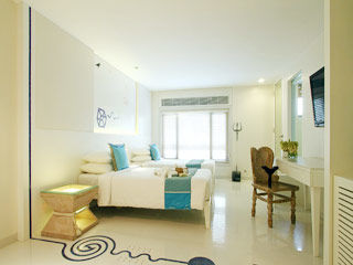 Hotel Le Sutra Hotel, Khar,