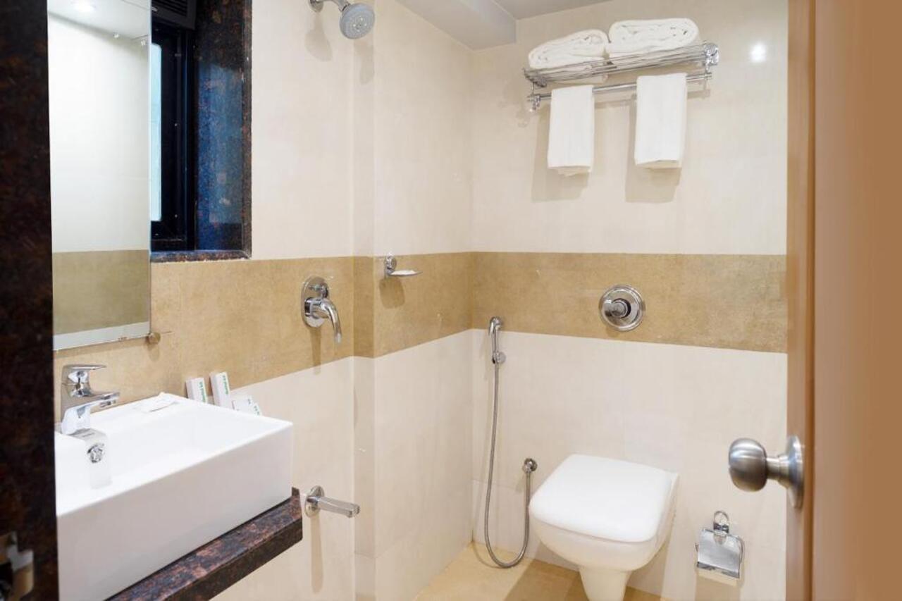 Hotel Treebo Olive Near Bkc 3*