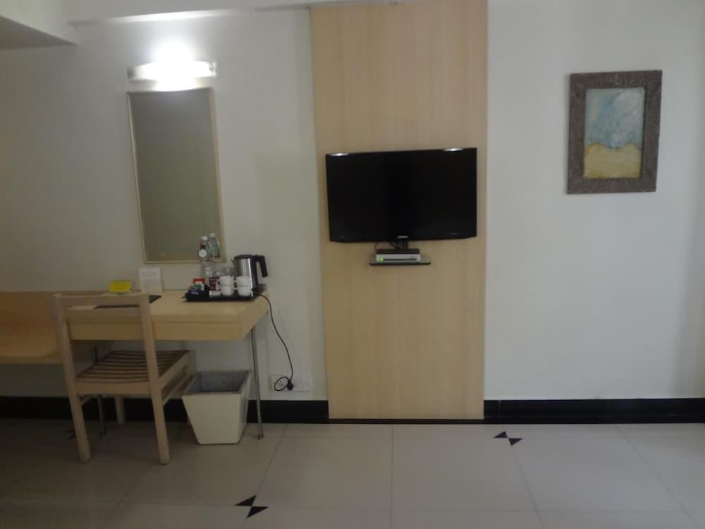 Hotel Diplomat, Colaba