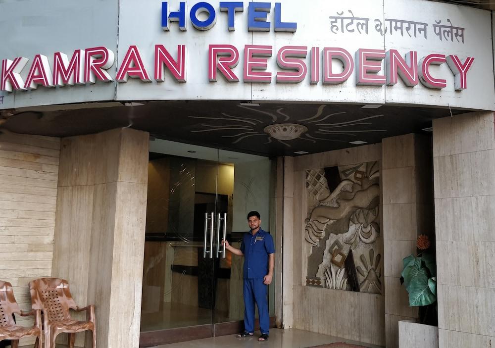 Hotel Fabhotel Kamran Residency