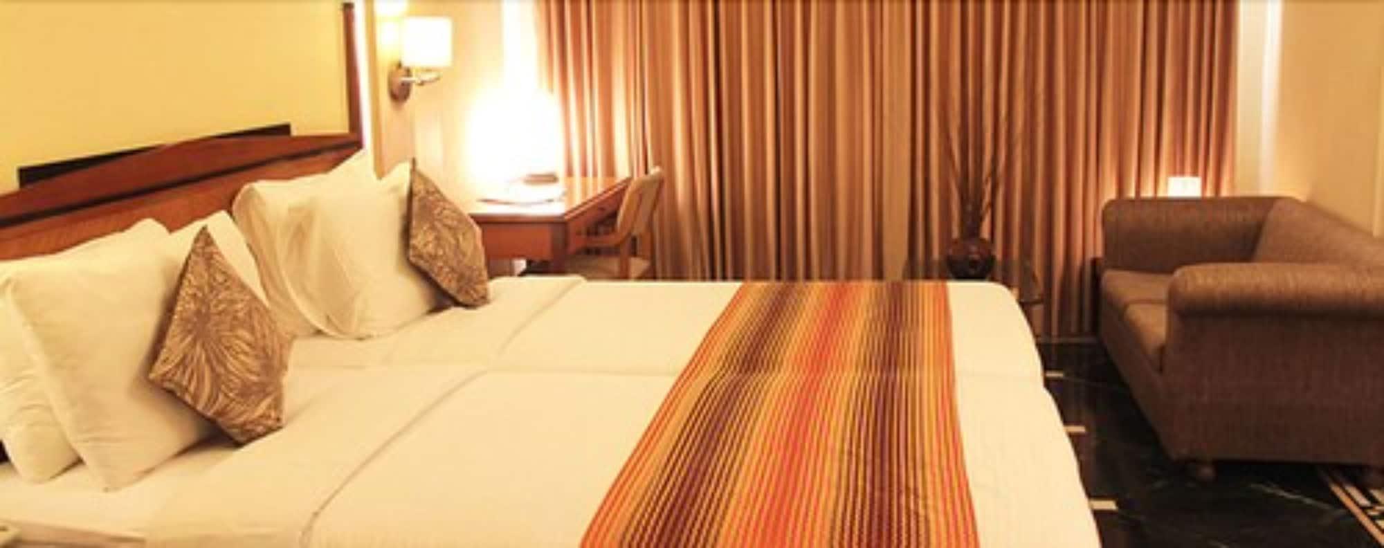 Hiltop Hotel