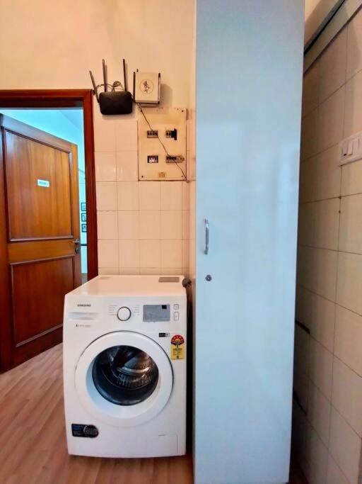 Mon Desire 5, Perry Cross Rd, Bandra West By Connekt Homes Apartment Mumbai