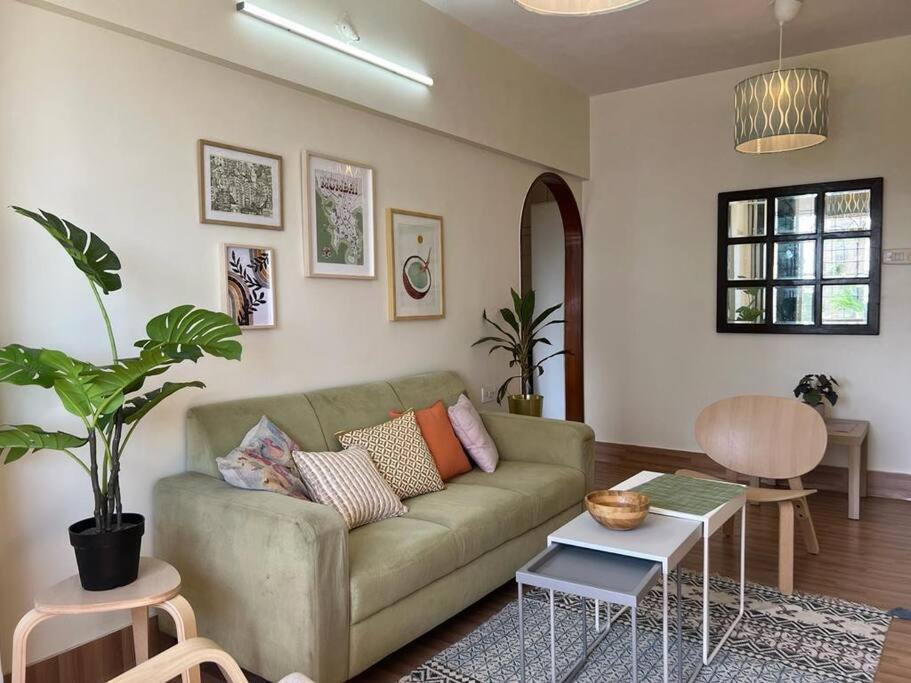 Apartment Mon Desire 5, Perry Cross Rd, Bandra West By Connekt Homes *