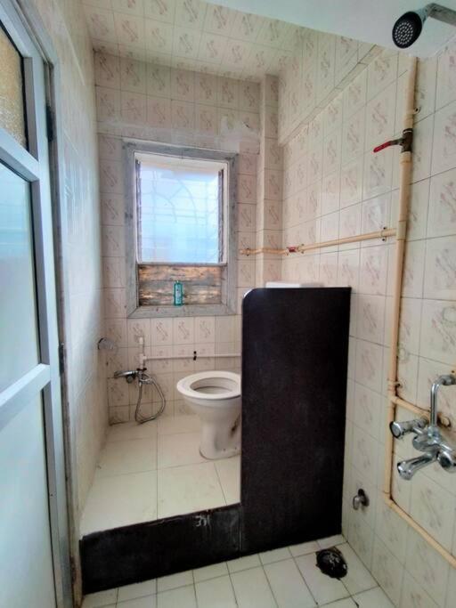 Mon Desire 5, Perry Cross Rd, Bandra West By Connekt Homes Mumbai