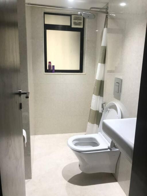 Apartment Kakad Classic 360, 16th Rd, Pali Village, Khar West By Connekt Homes