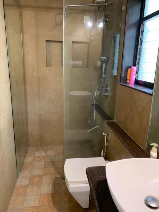 Mon Desire 1, Perry Cross Rd, Bandra West By Connekt Homes Apartment