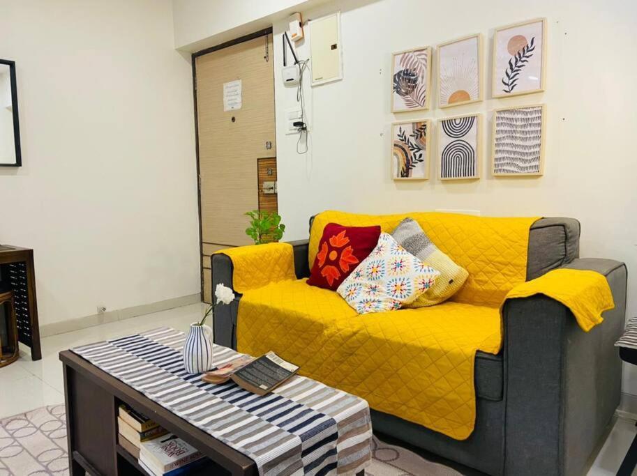 Marina 203, Nl Road, Bandra West By Connekt Homes Apartment
