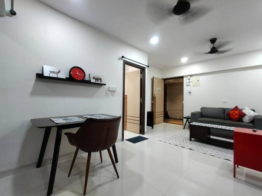 Marina 203, Nl Road, Bandra West By Connekt Homes * Mumbai