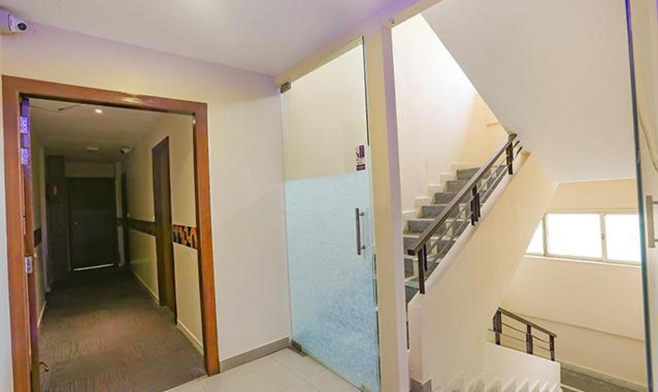 Fabhotel Royal International - Nr International Airport Hotel