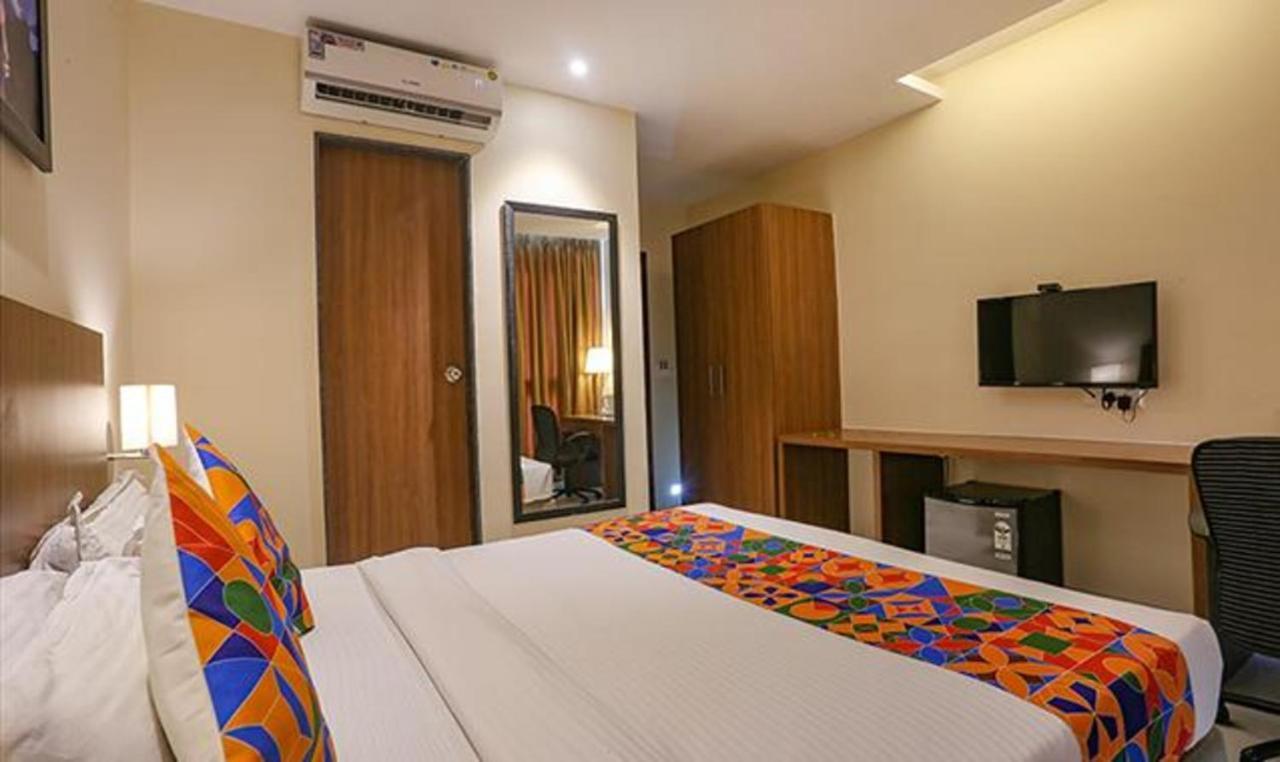 Hotel Fabhotel Royal International - Nr International Airport 3*