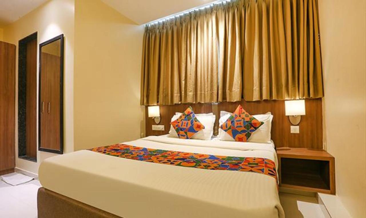 Fabhotel Royal International - Nr International Airport