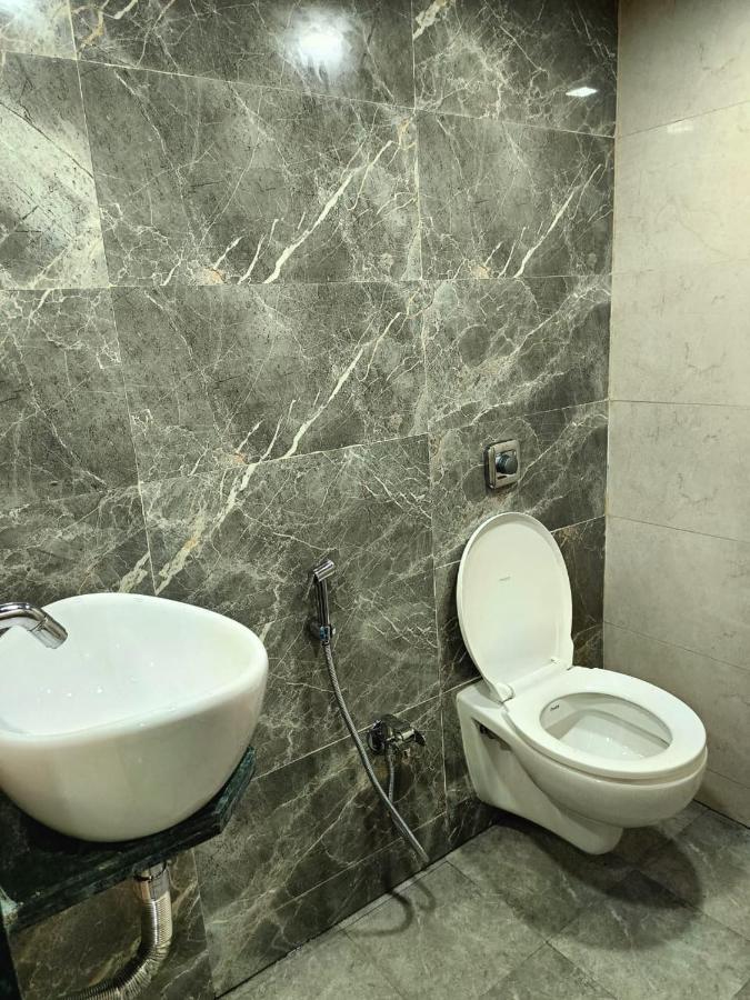 Kohinoor Albergue *