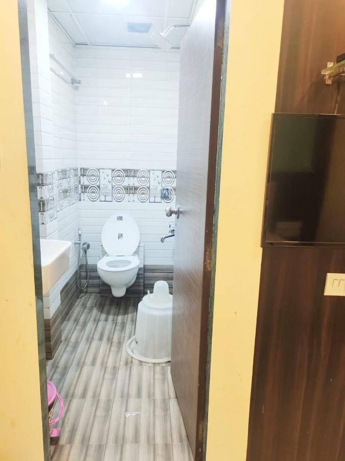 Golden Galaxy - Santacruz East Hotel 2*