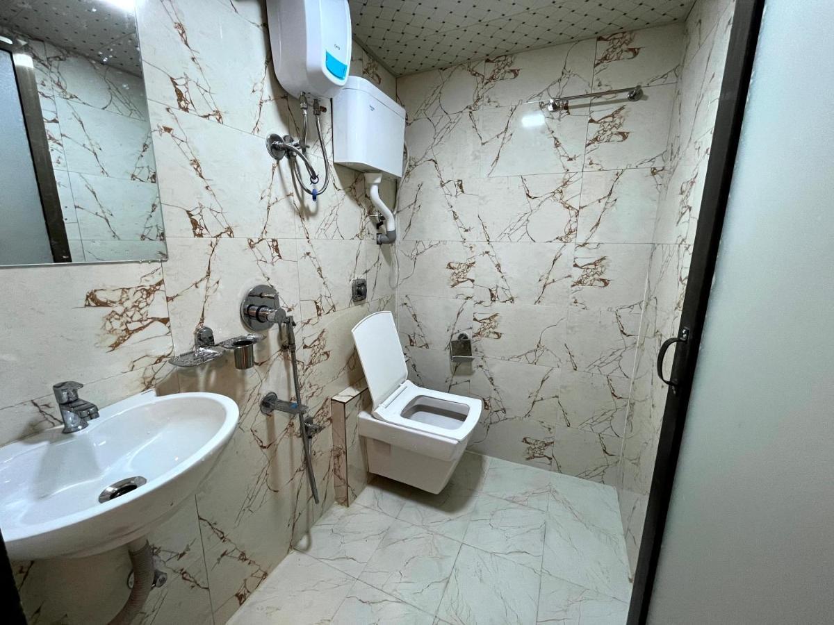 Hotel Delmond Prime- Near Nesco 3*