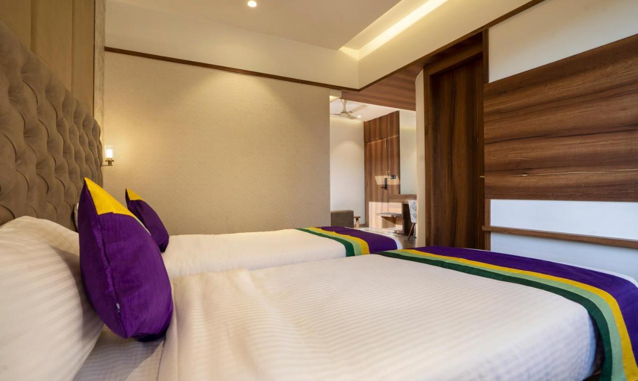 Hotel Treebo Premium Savera Mumbai