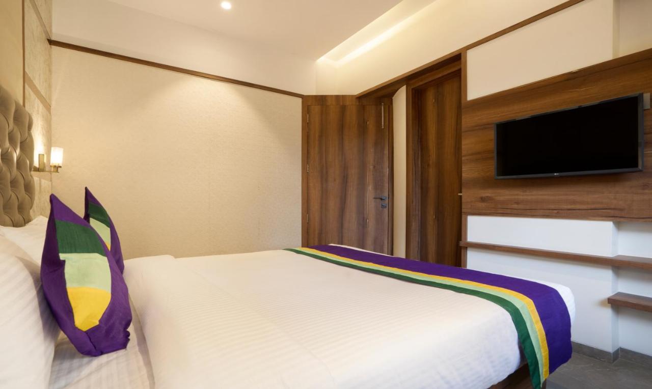 Treebo Premium Savera Hotel 4*